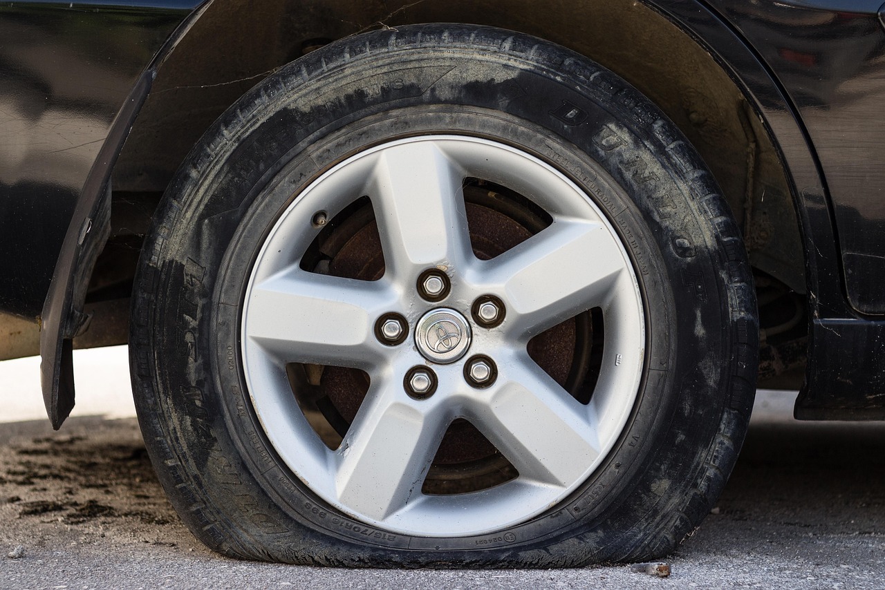 Pneu crevé : dépannage et remplacement
